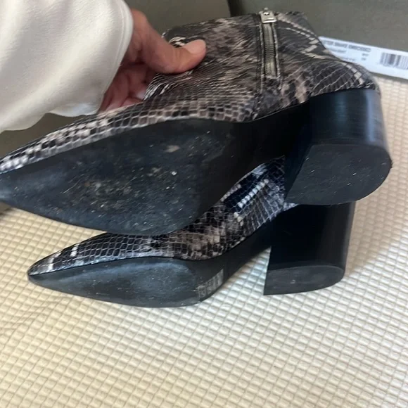 All saints snake embossed boots 8.5 M black/white - Picture 3 of 6